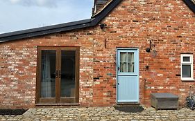 Cottage 7 Mins From Henley With Gated Parking